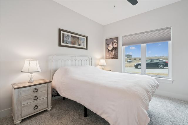 2885 Crimson Lane A, Coralville, IA 52241