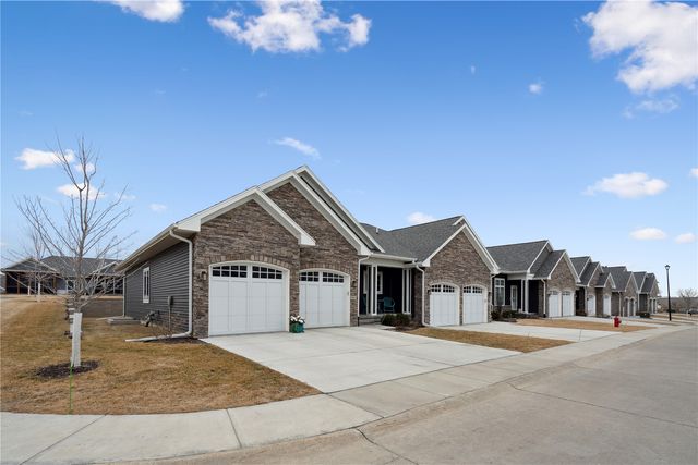 2885 Crimson Lane A, Coralville, IA 52241