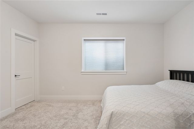 2885 Crimson Lane A, Coralville, IA 52241