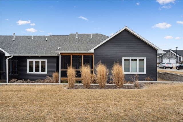 2885 Crimson Lane A, Coralville, IA 52241