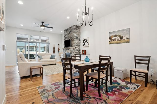 2885 Crimson Lane A, Coralville, IA 52241