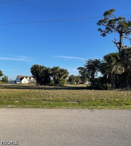 827 Ceitus TER, Cape Coral, FL 33991