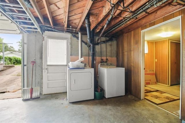 517 E Angus Street, Independence, MO 64055