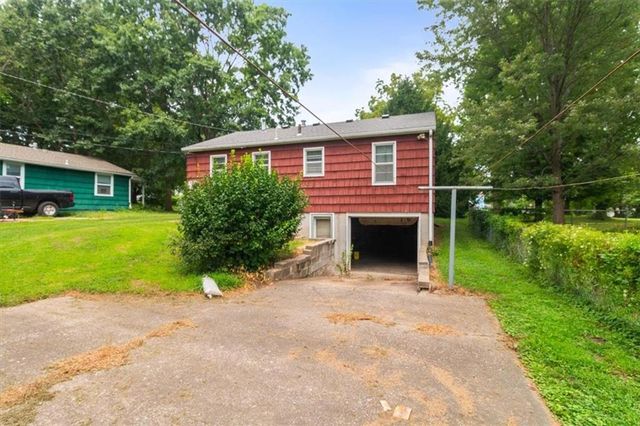 517 E Angus Street, Independence, MO 64055