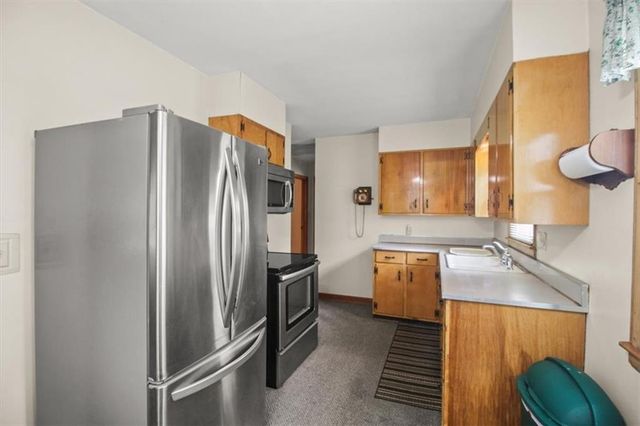 517 E Angus Street, Independence, MO 64055