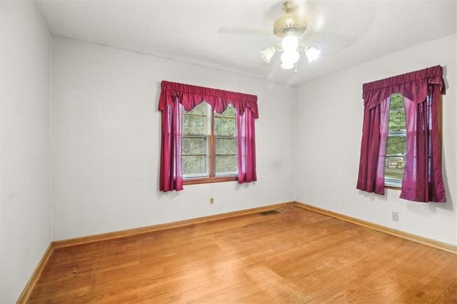 517 E Angus Street, Independence, MO 64055
