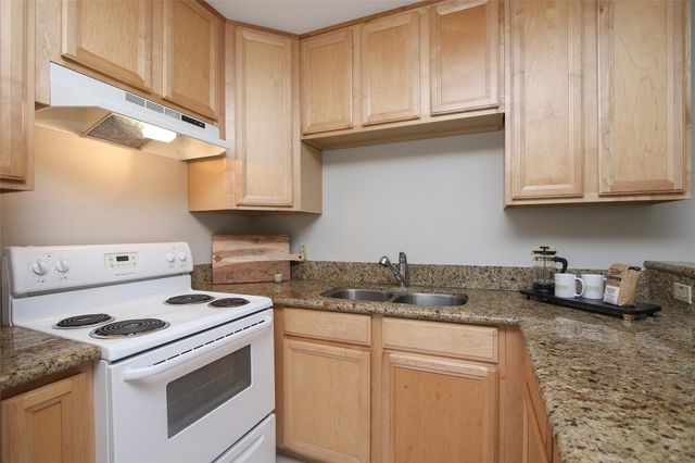 1307 Welch Street 3, Houston, TX 77006