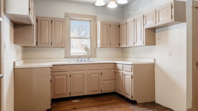 2035 Wilmer Street, Zanesville, OH 43701