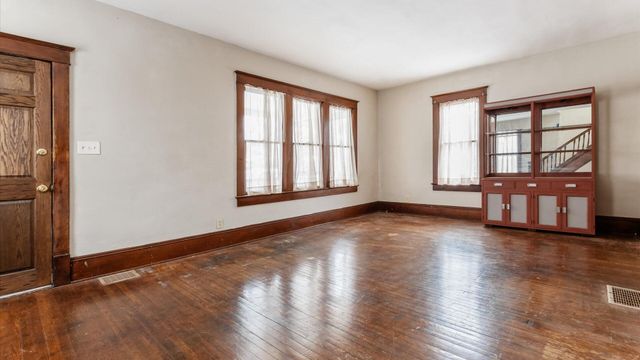 2035 Wilmer Street, Zanesville, OH 43701