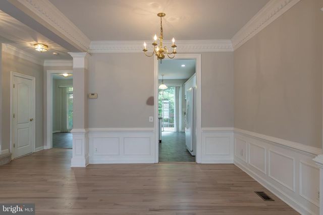 9551 LAGERSFIELD CIR, Vienna, VA 22181