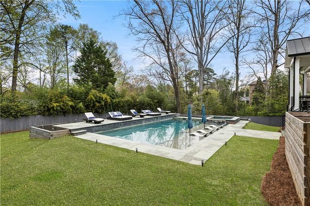 1546 Windsor Parkway NE, Brookhaven, GA 30319