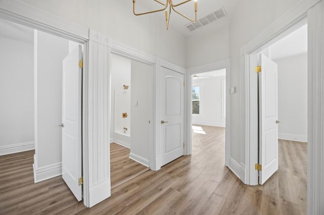 658 N Broadway, Lexington, KY 40508