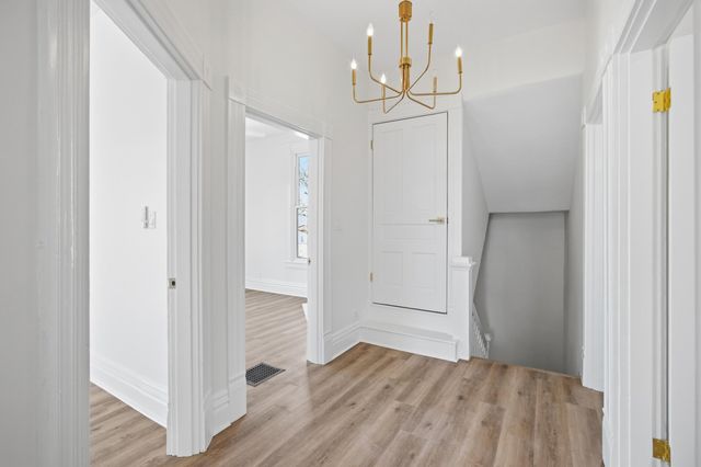 658 N Broadway, Lexington, KY 40508