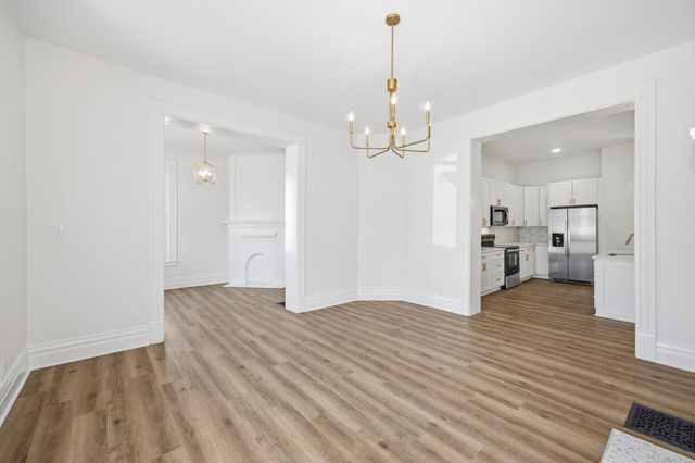 658 N Broadway, Lexington, KY 40508