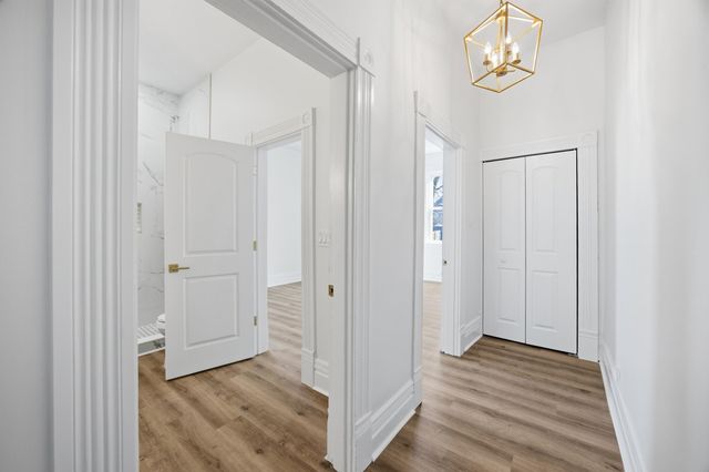 658 N Broadway, Lexington, KY 40508