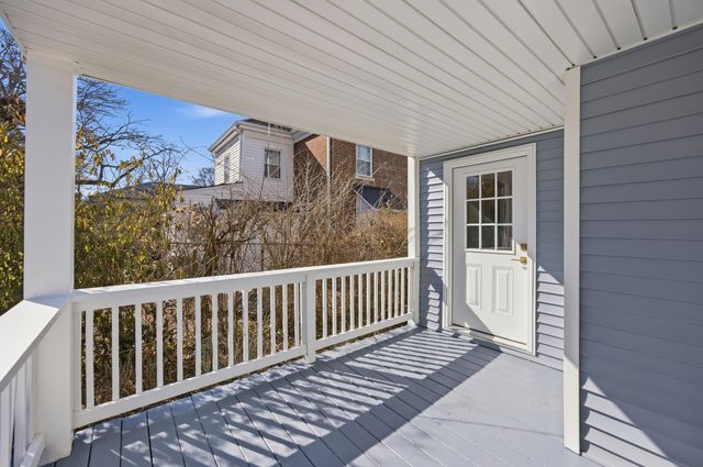 658 N Broadway, Lexington, KY 40508