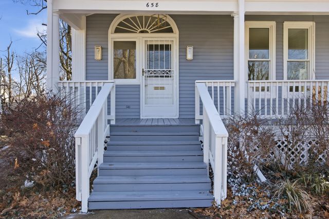 658 N Broadway, Lexington, KY 40508