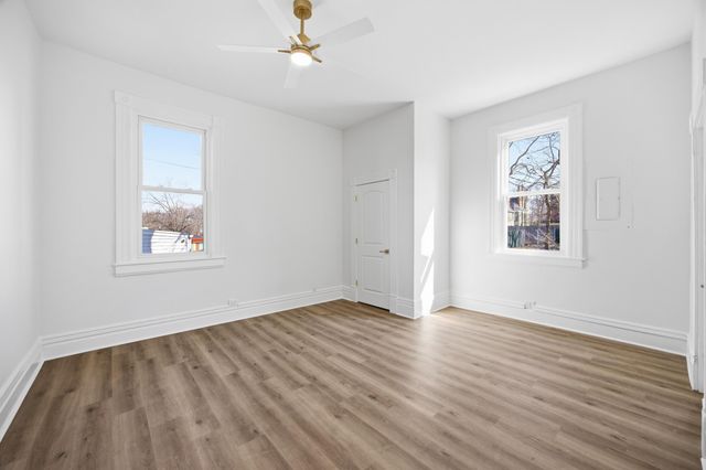 658 N Broadway, Lexington, KY 40508