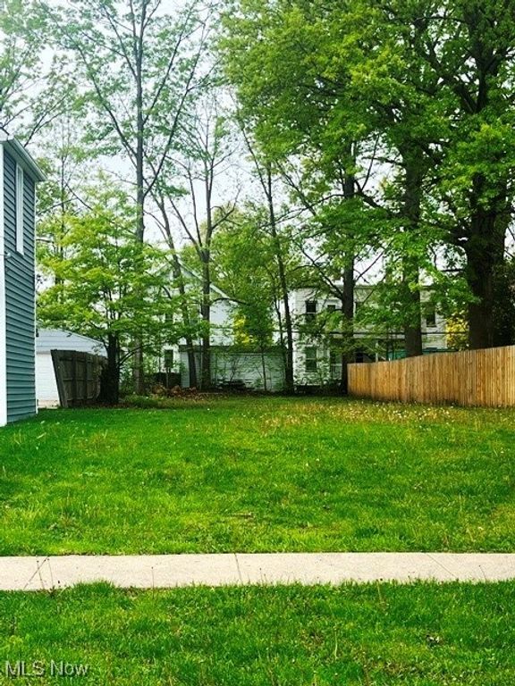 1584 Newman Avenue, Lakewood, OH 44107
