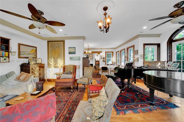 1720 Espanola Dr, Miami, FL 33133