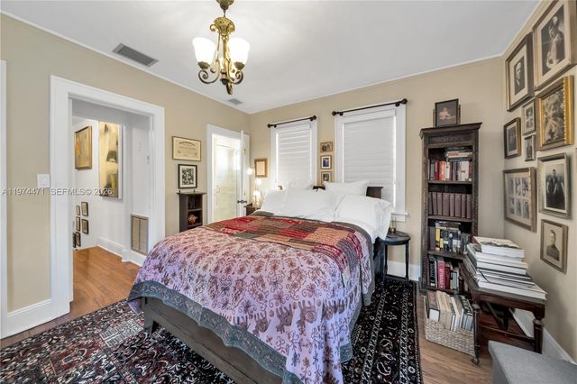 1720 Espanola Dr, Miami, FL 33133