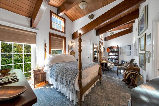 1720 Espanola Dr, Miami, FL 33133