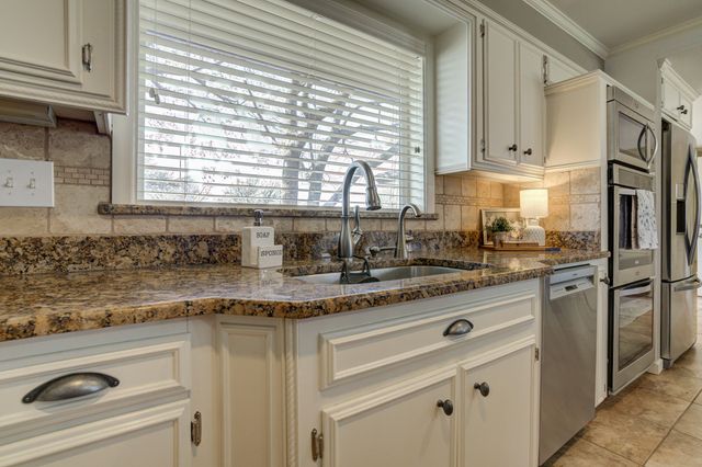 1301 E Tate Street, Brownfield, TX 79316