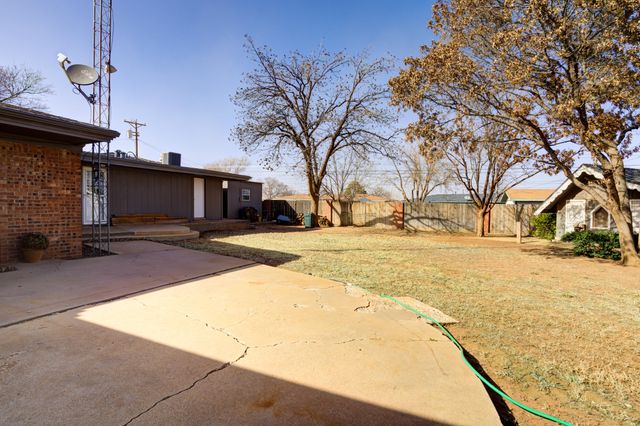 1301 E Tate Street, Brownfield, TX 79316