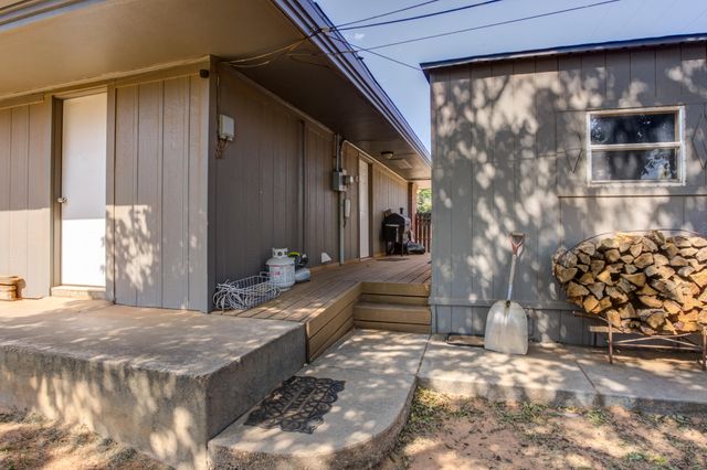 1301 E Tate Street, Brownfield, TX 79316