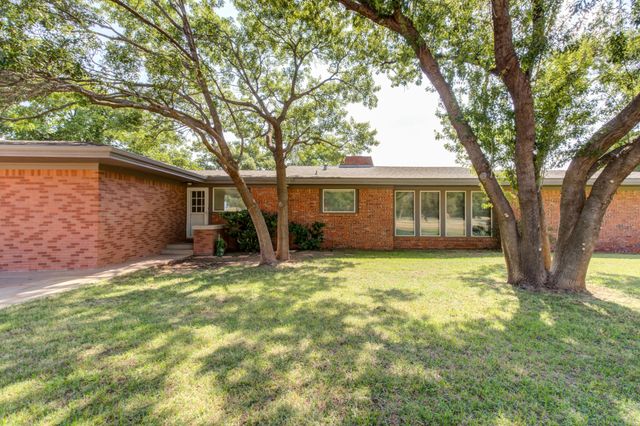 1301 E Tate Street, Brownfield, TX 79316