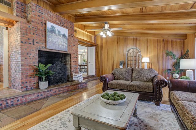 1301 E Tate Street, Brownfield, TX 79316