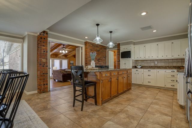 1301 E Tate Street, Brownfield, TX 79316