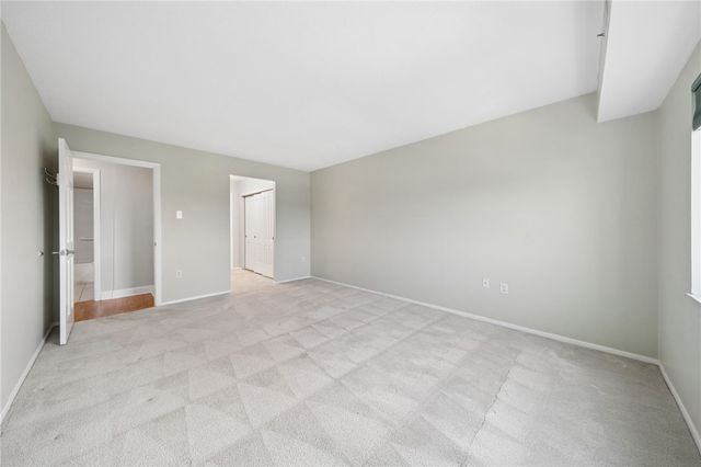5600 Munhall Rd 905, Squirrel Hill, PA 15217