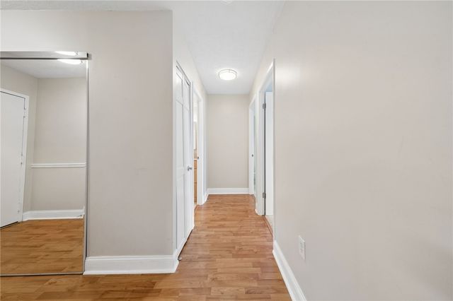 5600 Munhall Rd 905, Squirrel Hill, PA 15217