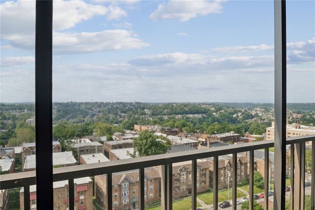 5600 Munhall Rd 905, Squirrel Hill, PA 15217