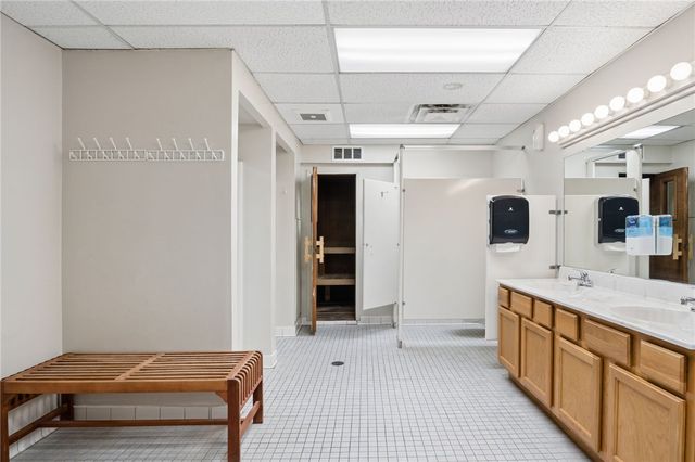 5600 Munhall Rd 905, Squirrel Hill, PA 15217