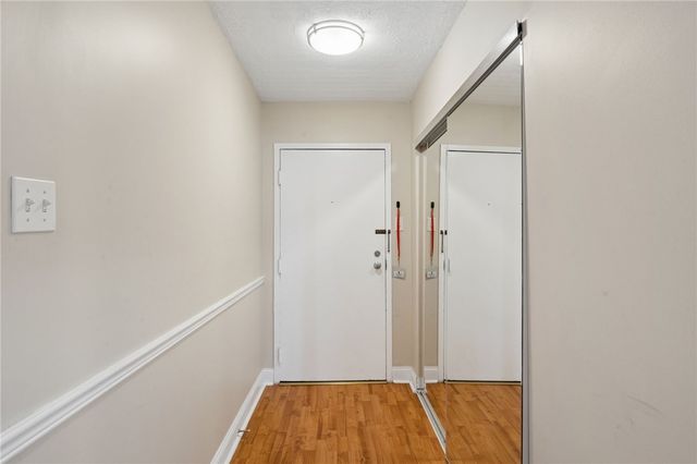 5600 Munhall Rd 905, Squirrel Hill, PA 15217