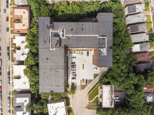 5600 Munhall Rd 905, Squirrel Hill, PA 15217