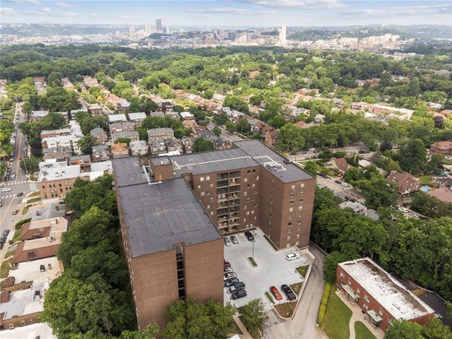 5600 Munhall Rd 905, Squirrel Hill, PA 15217