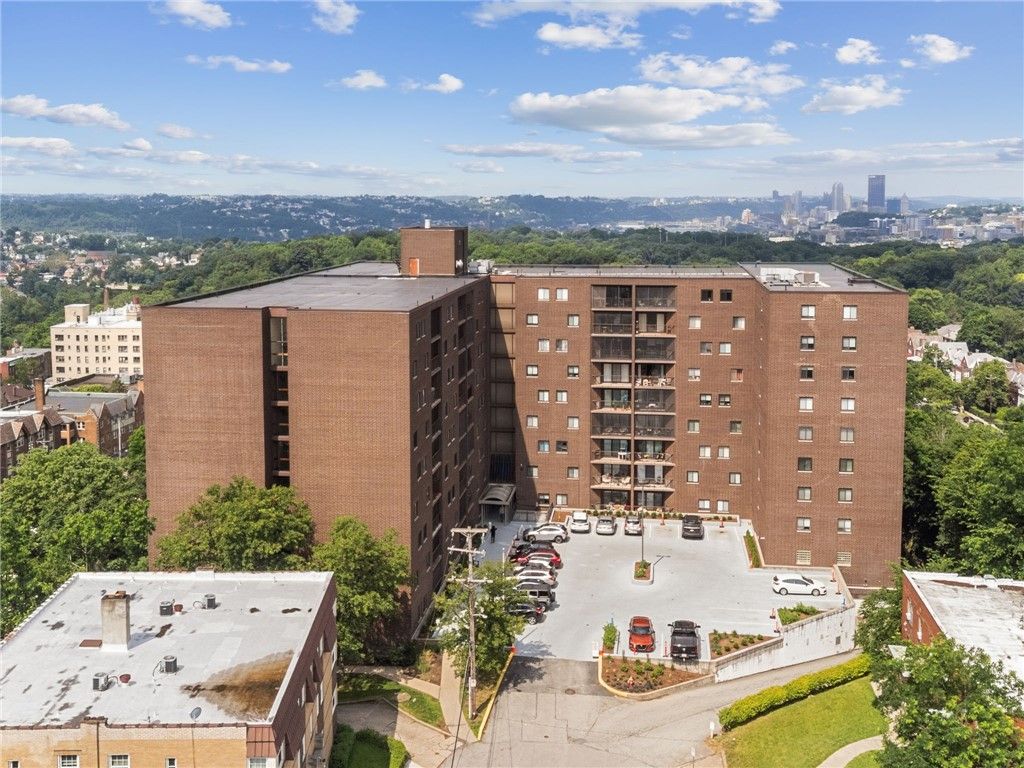 5600 Munhall Rd 905, Squirrel Hill, PA 15217