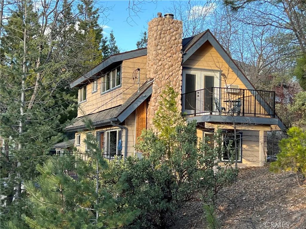 28916 North Shore Road, Lake Arrowhead, CA 92352