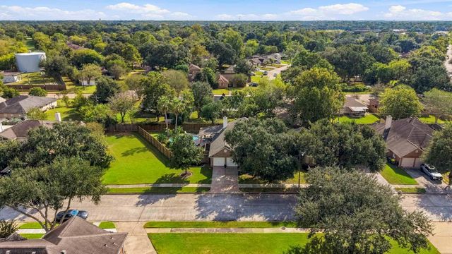 3905 Kimberly Drive, Pearland, TX 77581