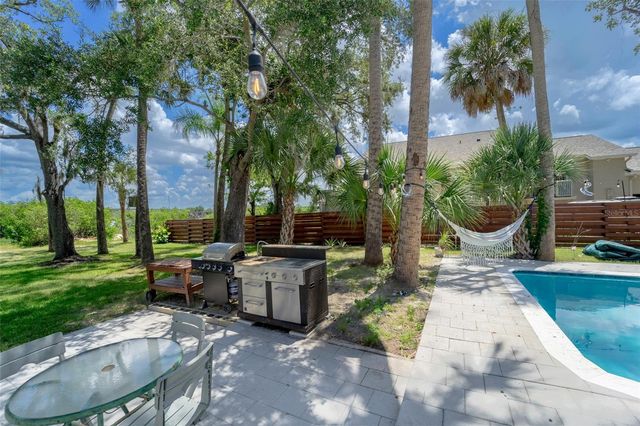 512 S 51ST STREET, Tampa, FL 33619