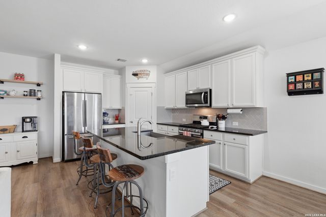 10526 Francisco Way, Converse, TX 78109