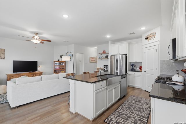 10526 Francisco Way, Converse, TX 78109