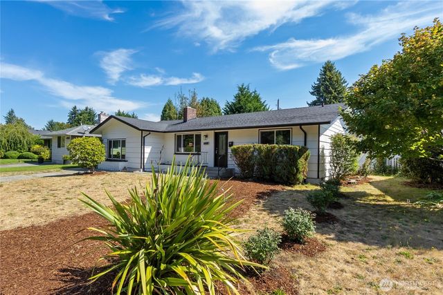 2125 N Highland Street, Tacoma, WA 98406