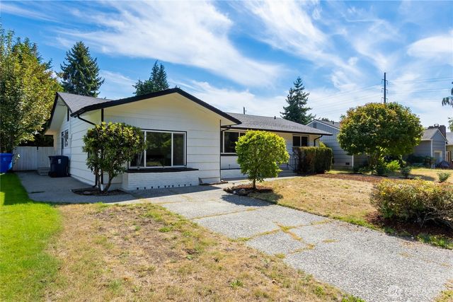 2125 N Highland Street, Tacoma, WA 98406