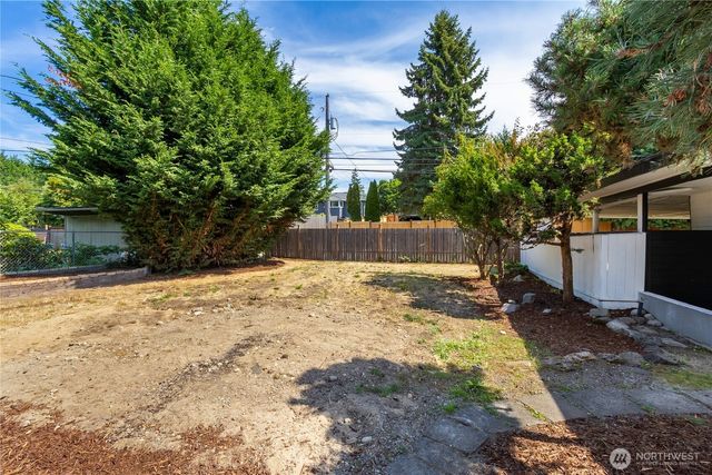 2125 N Highland Street, Tacoma, WA 98406
