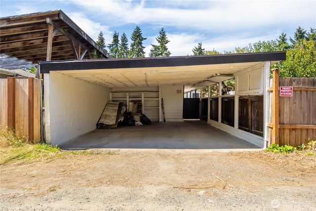 2125 N Highland Street, Tacoma, WA 98406