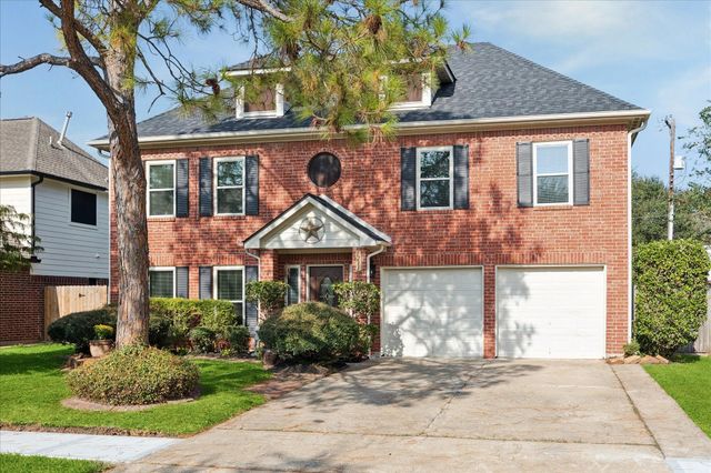 1211 Woodchase Drive, Pearland, TX 77581